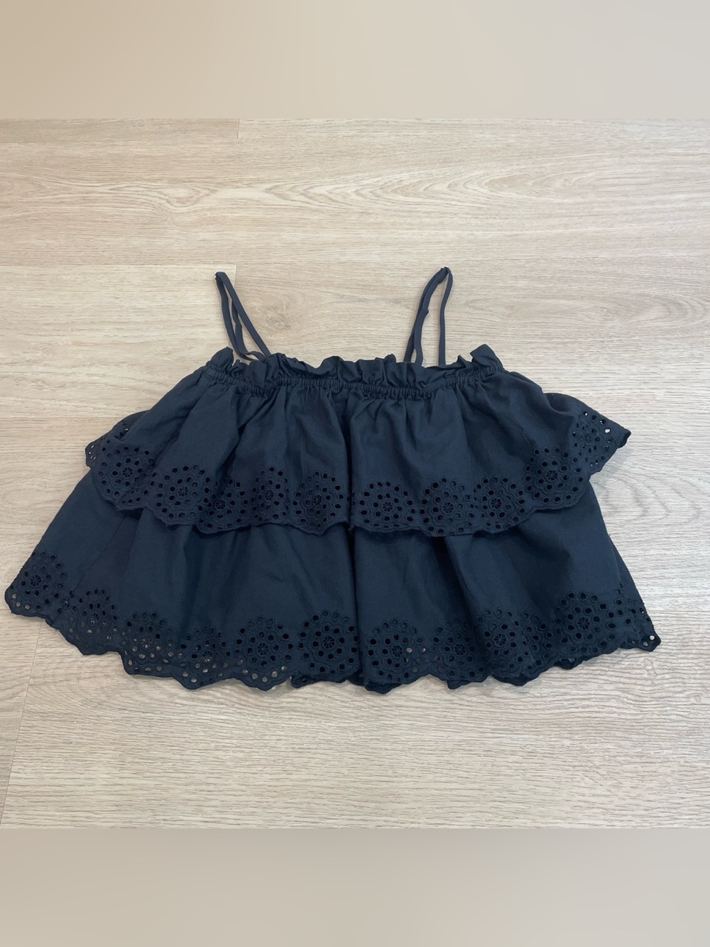 Cami NYC Black Ruffled Spaghetti Strap Crop Top
